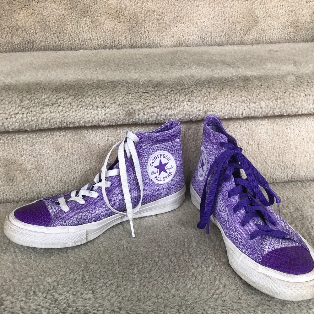 Converse High tops Flyknit purple US size 8